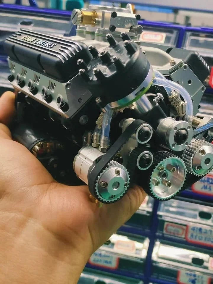 Gasoline OHV V8 Small-block Engine Model Kits 4-Stroke 44cc Water-Cooled 1/6